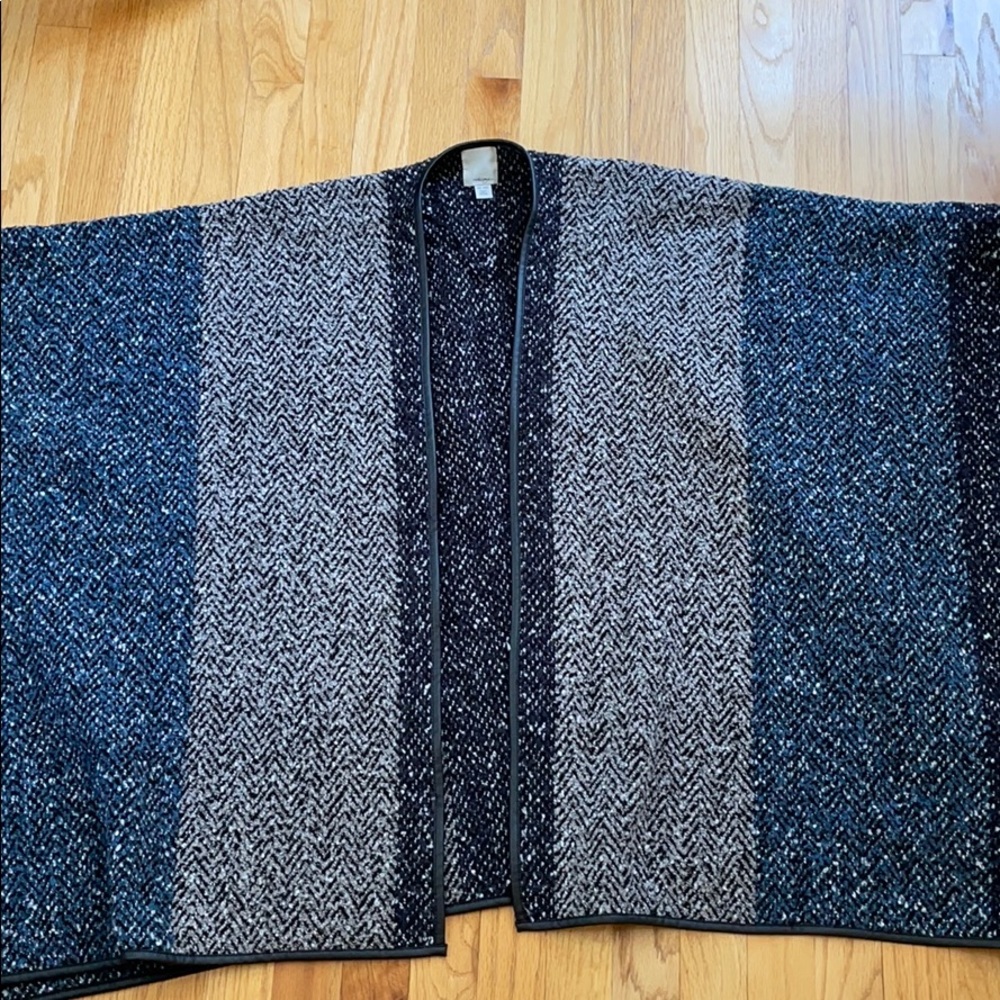 Halogen Poncho
